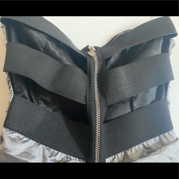 BNWOT Lipsy cage back dress - Picture 3 of 4